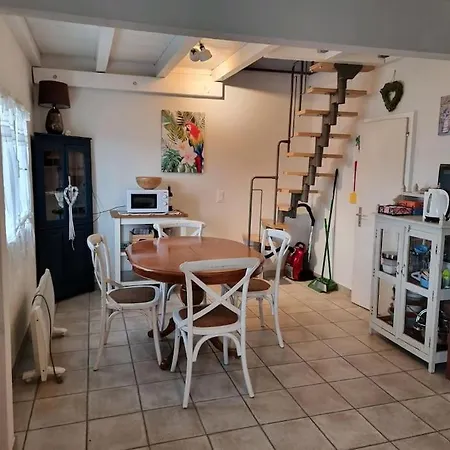 Casa Camellia Mit Seeblick Apartament *